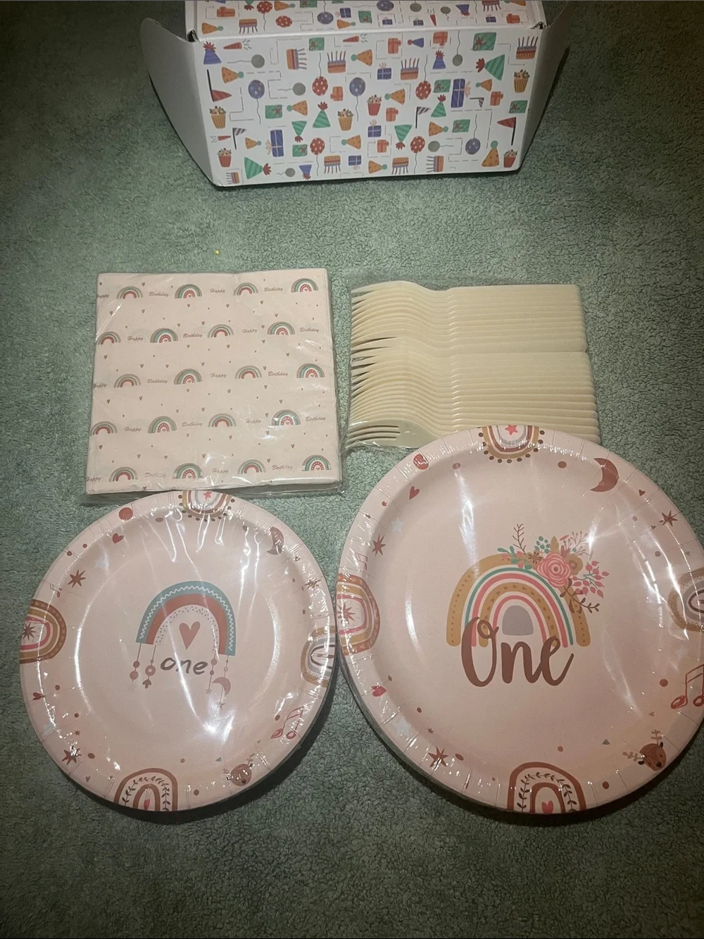 Blush Pink Rainbow Disposable Party Tableware Set - 16 Pieces